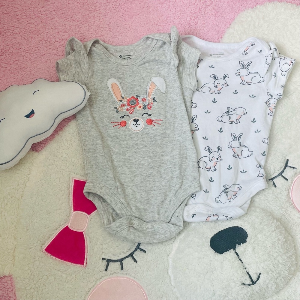 Darling Duo: Pre-Owned Baby Girl Onesies Set (0-3 Months)